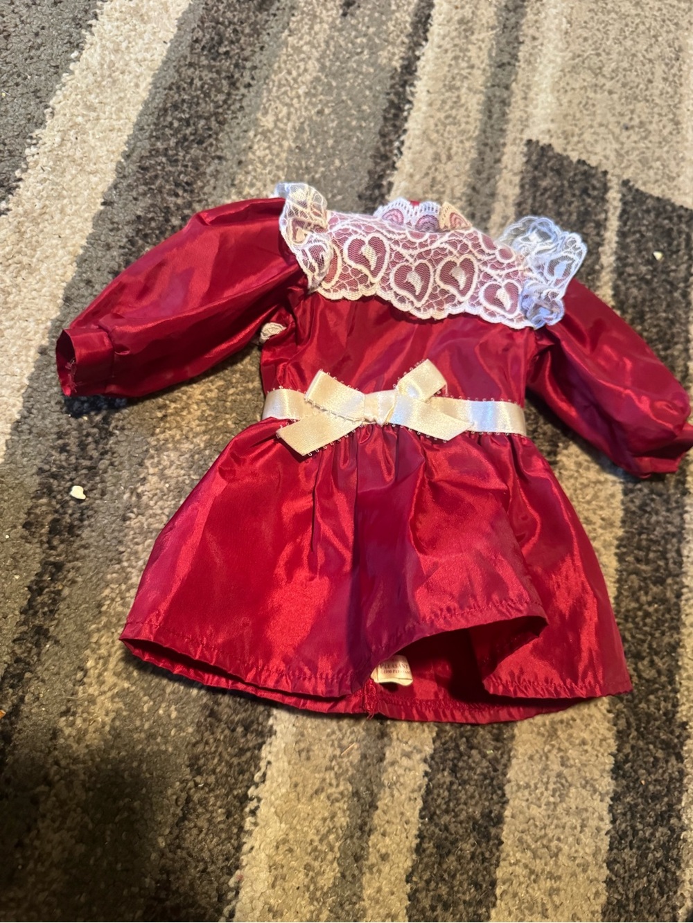 Pleasant Company Samantha’s Christmas Girl Red Satin Doll Dress with White